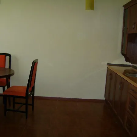 Sea View Apartment *